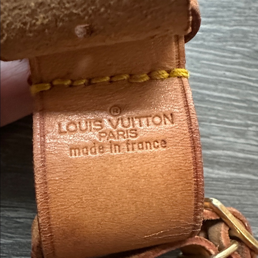 Authentic Louis Vuitton Vachetta Leather ID Tag and Poignet Set - Picture 4 of 6